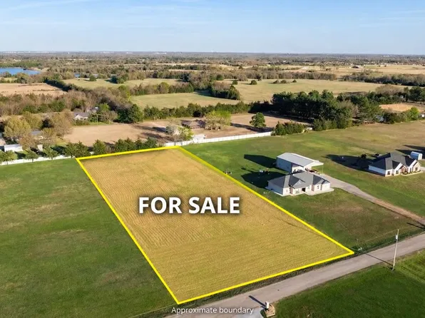Private Road 33082, Sumner, TX 75486