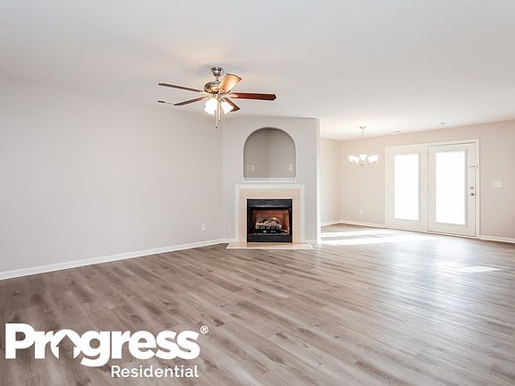 4th image of 1142 Larkspur Ln