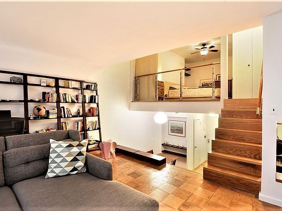 3rd image of 7 E 35th St APT 4A