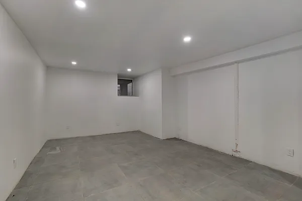 Rented by Compass | media 2