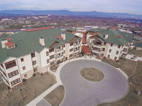2nd image of 5422 The Peaks Dr #105