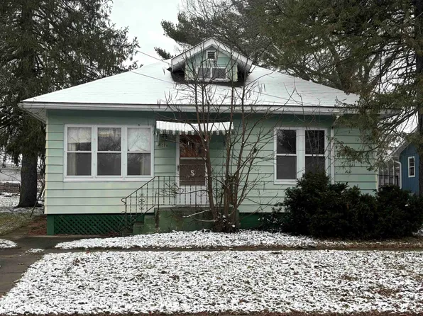 326 Rogers St, Lyndon Station, WI 53944