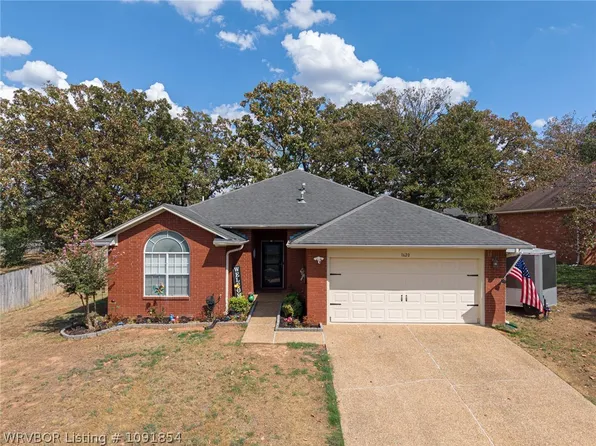 1620 Hunter Hill Dr, Van Buren, AR 72956