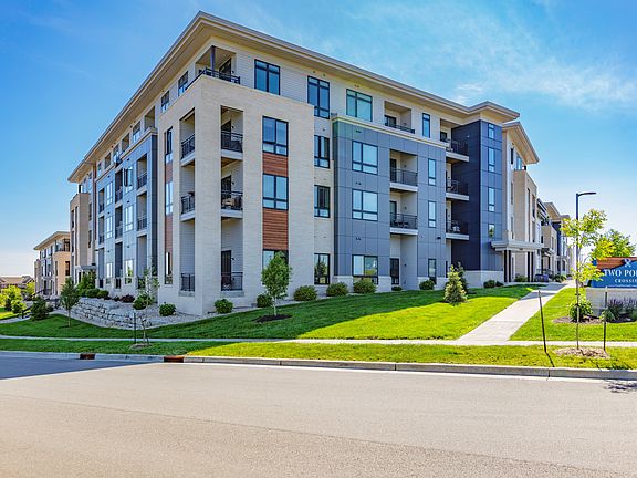 2nd image of 9419 Modern Point Ln #221-204