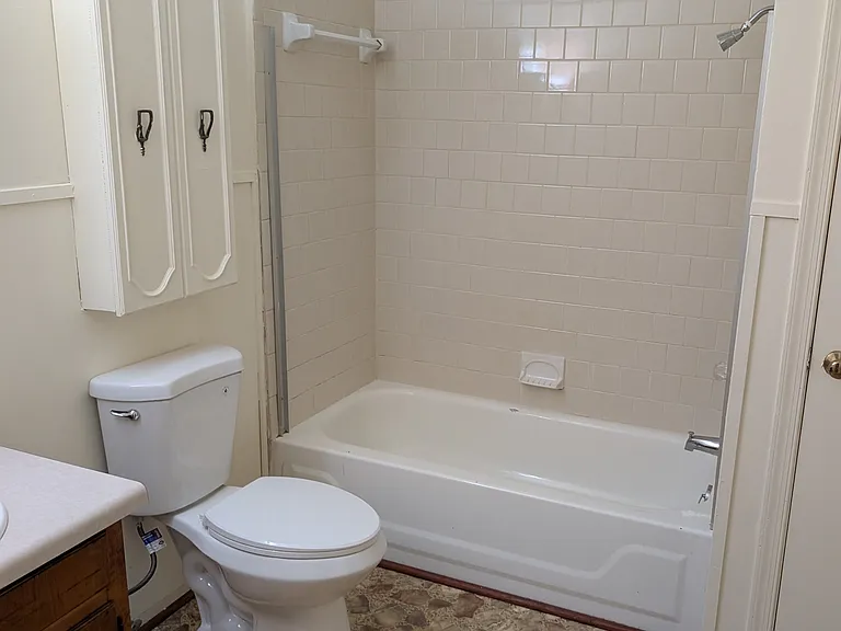 1021 Wilcox St — Photo 3