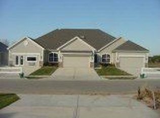 34167 W 90th Cir, De Soto, KS 66018