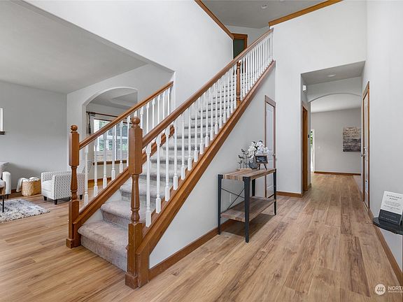 3rd image of 1330 Weaver Way