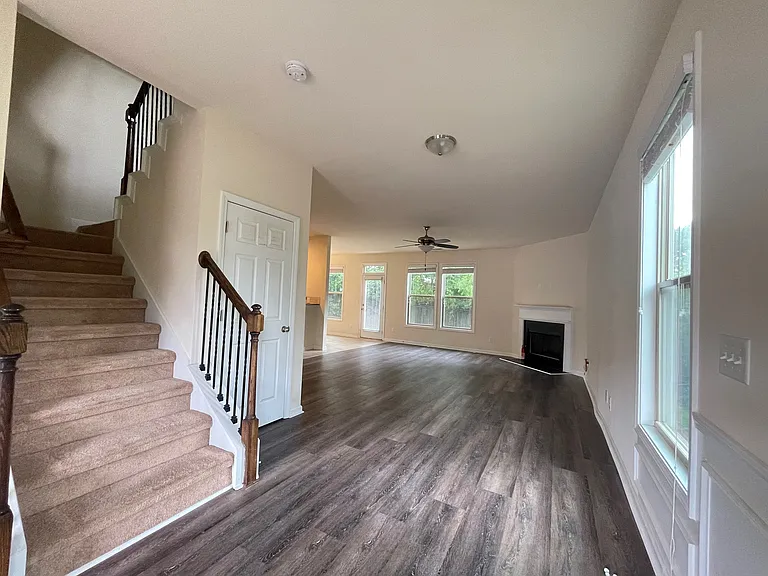 3317 Arkose Dr — Photo 3