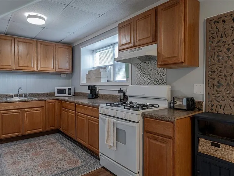 2560 Piney Wood Ln #3 — Photo 11