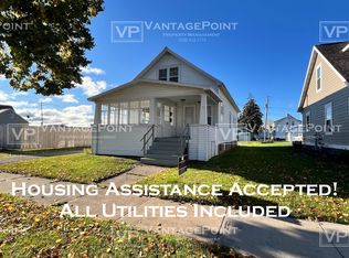 417 4th St, Green Bay, WI 54304