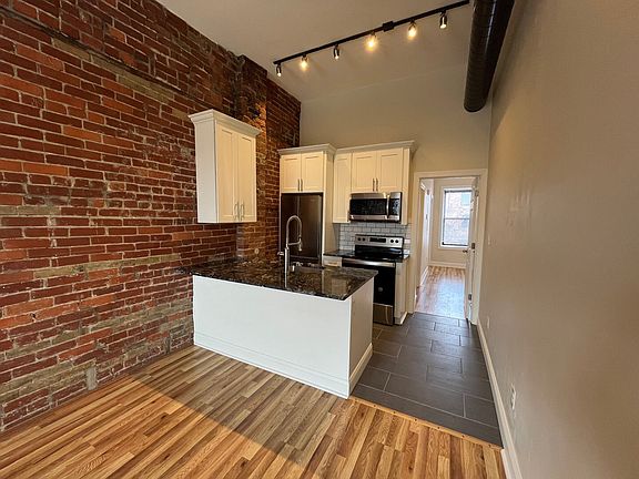 3rd image of 4028 Liberty Ave #10997485