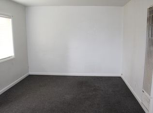 120 Warren St APT 2, Thermopolis, WY 82443