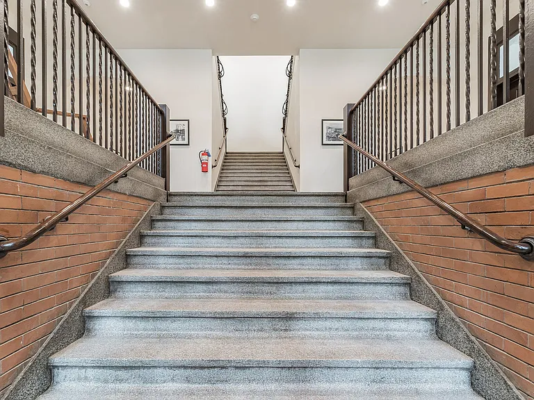 Smith School Lofts — Photo 28