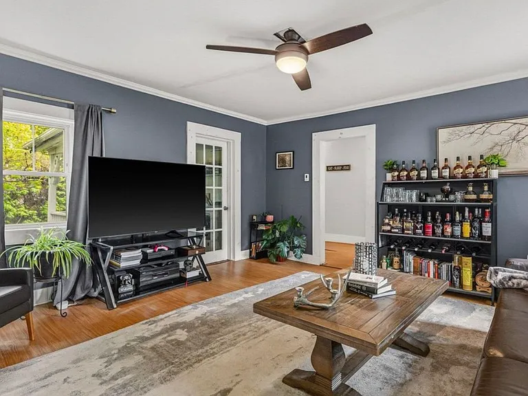 118 Court St #1 — Photo 14