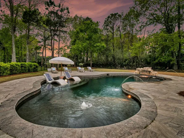 4002 Colonel Vanderhorst Cir, Mount Pleasant, SC 29466