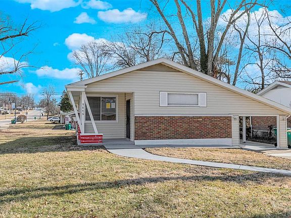 4th image of 9846 Portage Dr
