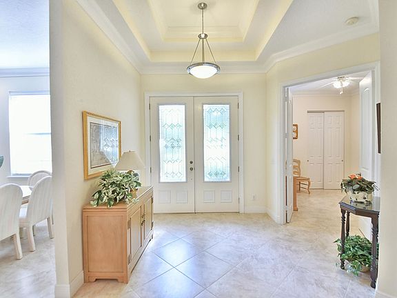 4th image of 10100 SE 42nd Ct