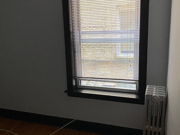 4th image of 4939 N Whipple St APT 3E