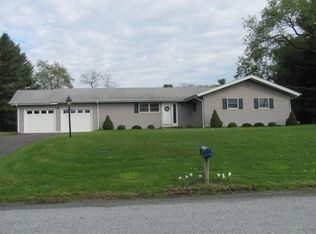 30 Catalpa Cres, Pilesgrove, NJ 08098