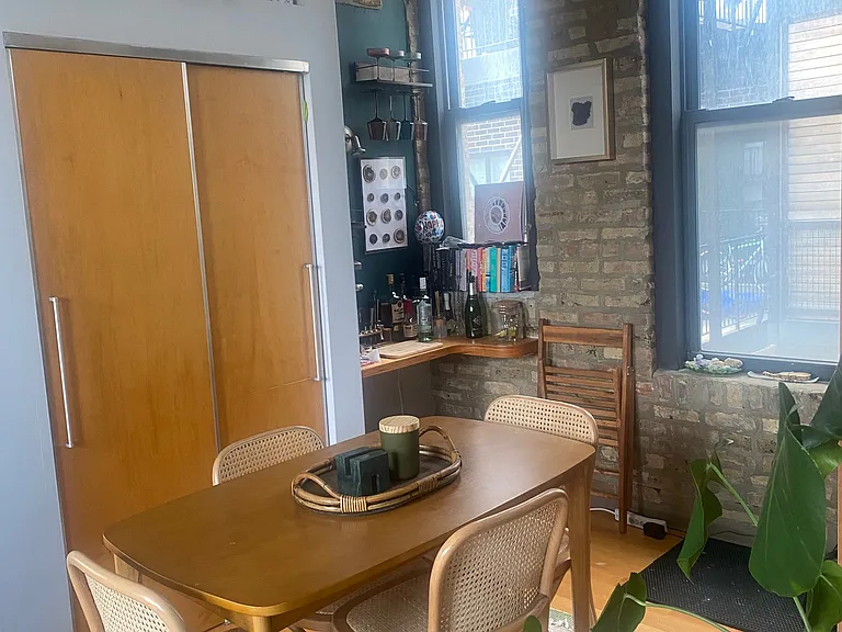 1151 W Erie St #3R — Photo 7