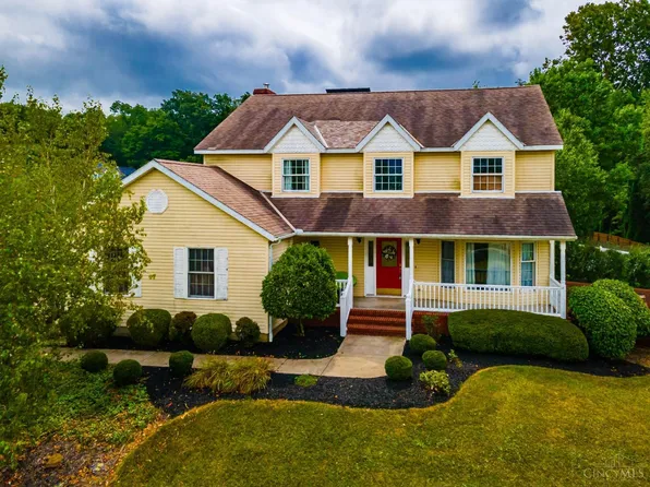 1300 Northwoods Dr, Hillsboro, OH 45133