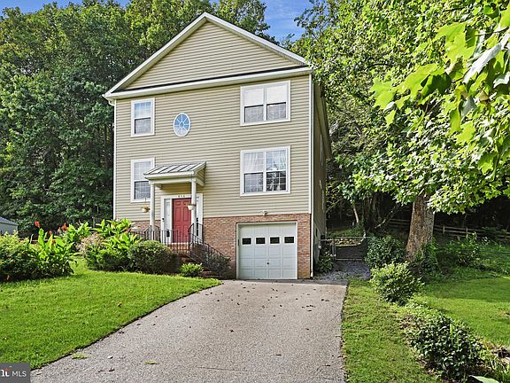 3rd image of 856 Bayview Dr