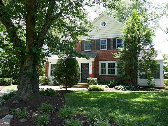 3rd image of 5106 Fairglen Ln