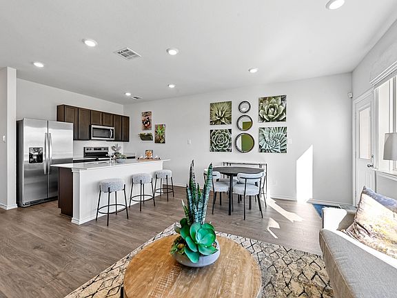 4th image of 6029 Ponderosa Ln