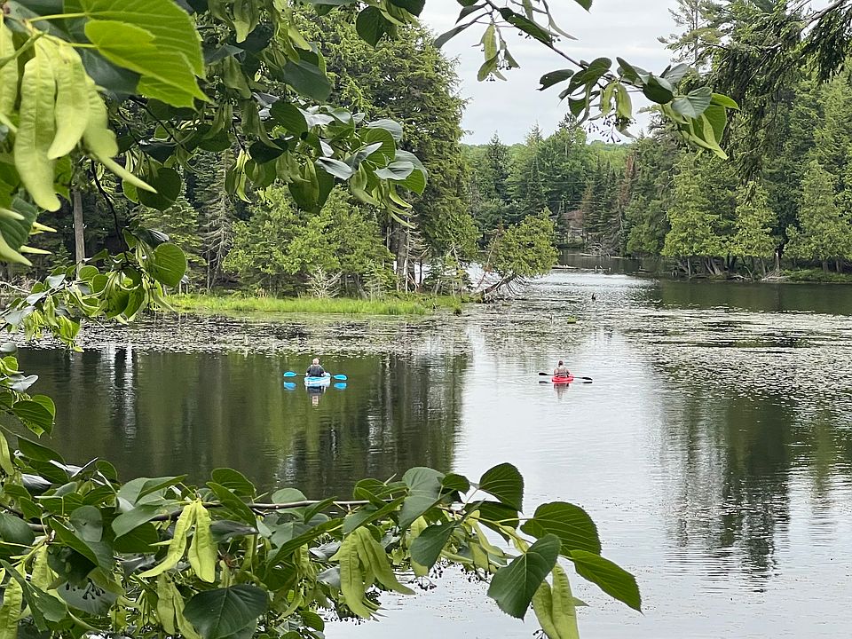 Kayak heaven. Spend your summer on Kitty Island Watersmeet Michigan #CabinRental Cisco Chain Vacation Rental. Private Island Vacation Rental in Upper Peninsula Gogebic county #Lake Front