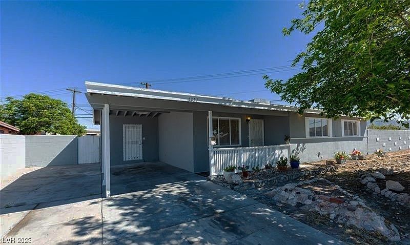 3057 E Saint Louis Ave, Las Vegas, NV 89104