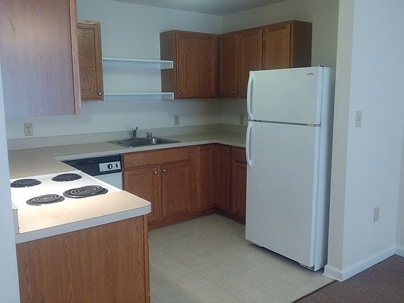 2nd image of 2016 Lafayette Blvd APT 7
