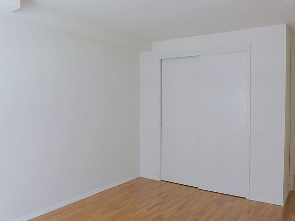 3rd image of 241 E 86th St APT 5D