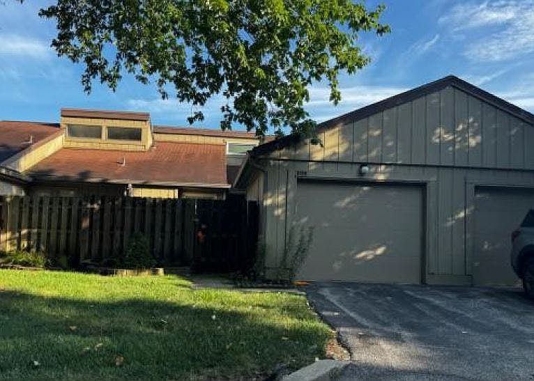 1st image of 5126 Greensview Way #B-2