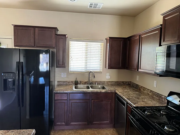 2879 La Union Ct — Photo 3