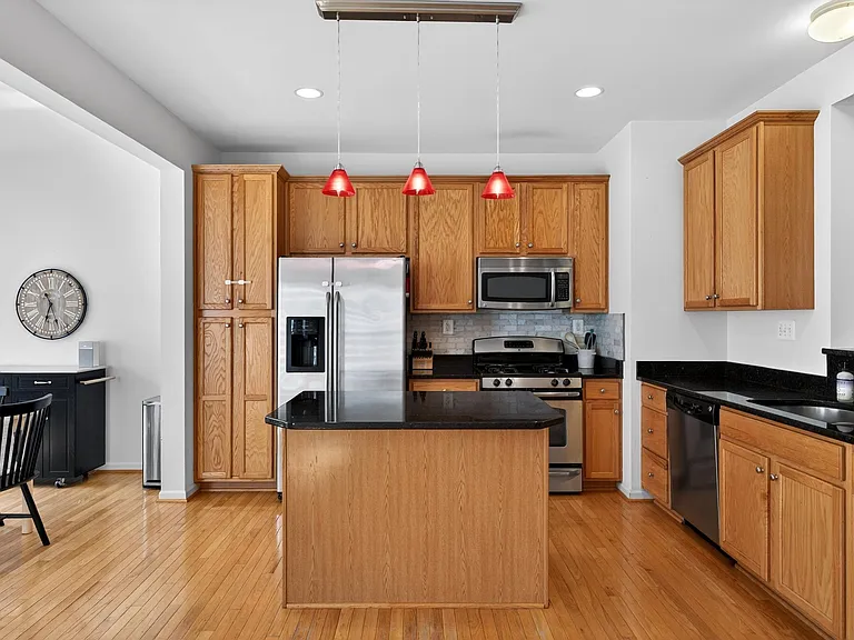 2417 Abington Dr — Photo 19