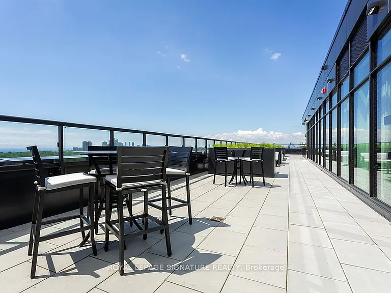 1660 Bloor St W #1204 — Photo 35