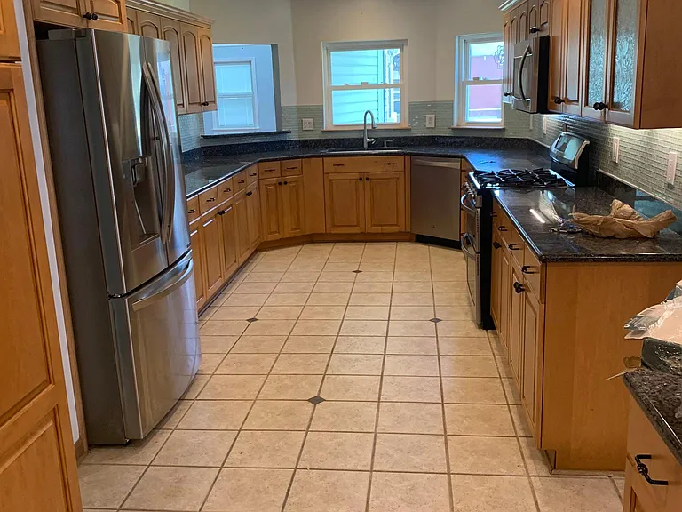 1805 E Bayview Blvd — Photo 3