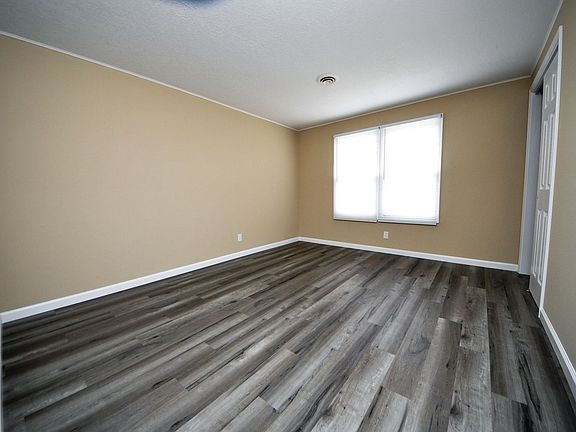 3rd image of 303 Granada Dr