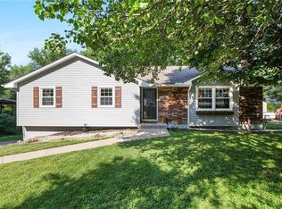 106 NW 23rd St, Blue Springs, MO 64015