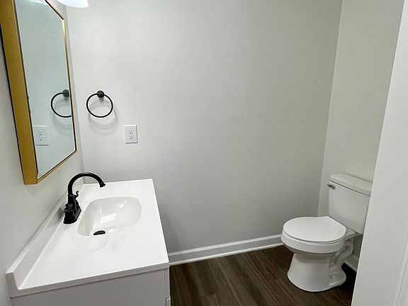 5th image of 570 Lambuth Blvd #23