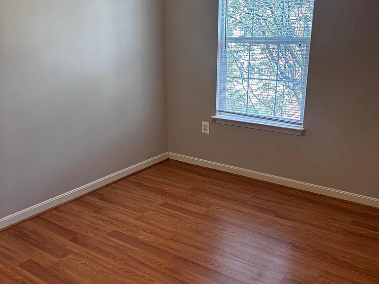 11105 Doubleday Ln — Photo 18