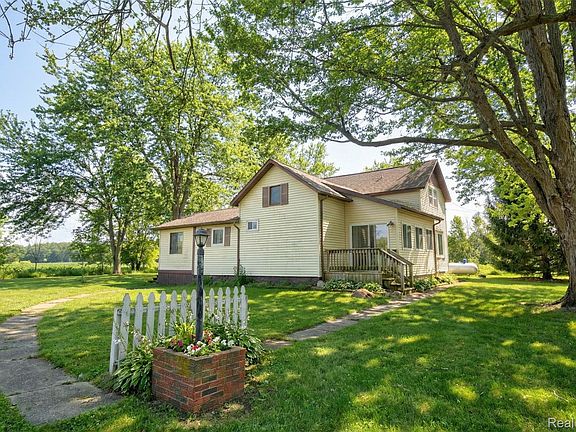 3rd image of 14308 N Belsay Rd