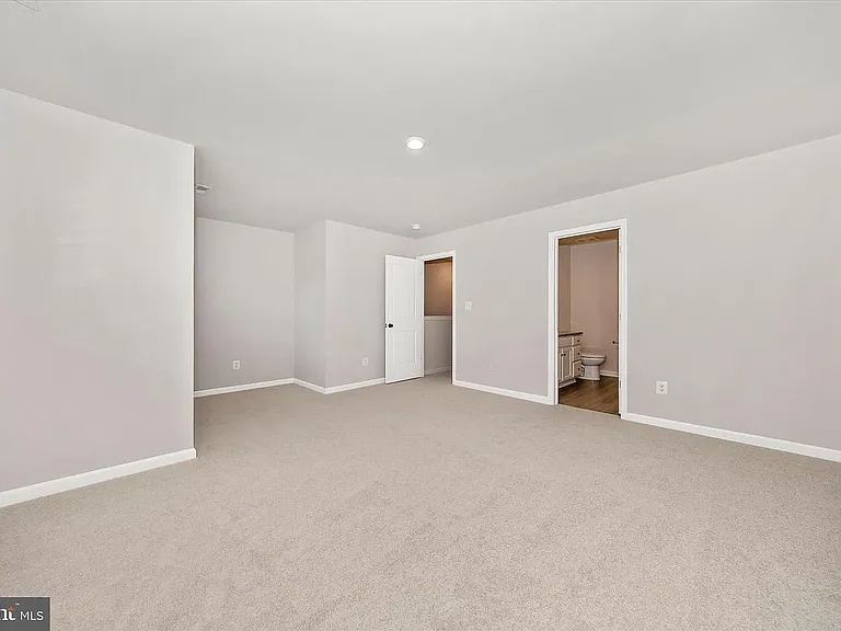 45 Bloomsbury St — Photo 4