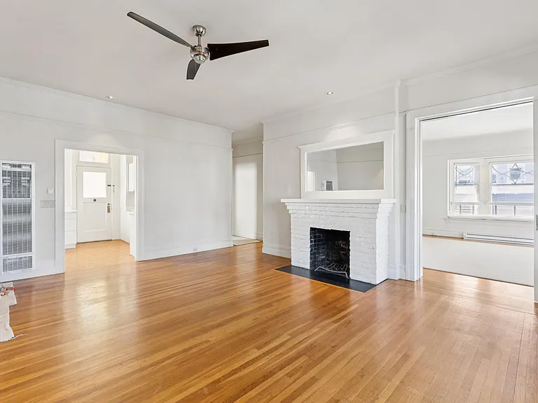 304 Walnut St #A3 — Photo 7