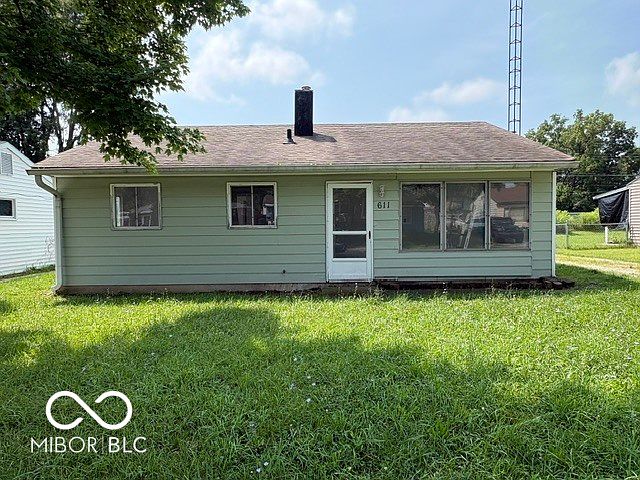 1st image of 611 E Linda Layne