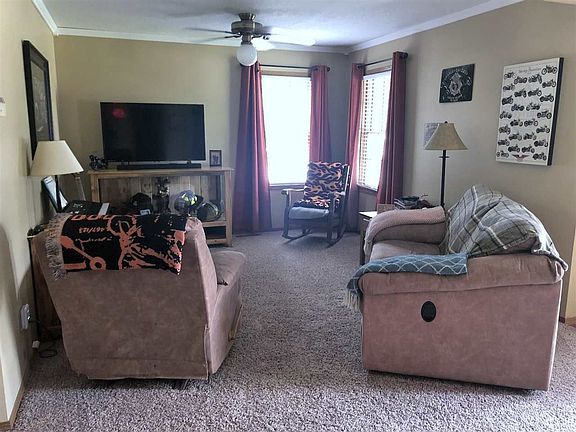 3rd image of 1107 N Jefferson Ave