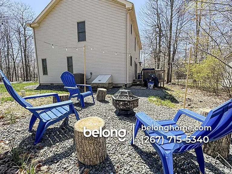 4140 Devon Dr — Photo 2
