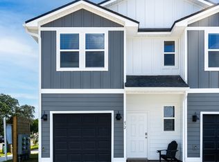 300 Gibbs Rd #1, Pensacola, FL 32507
