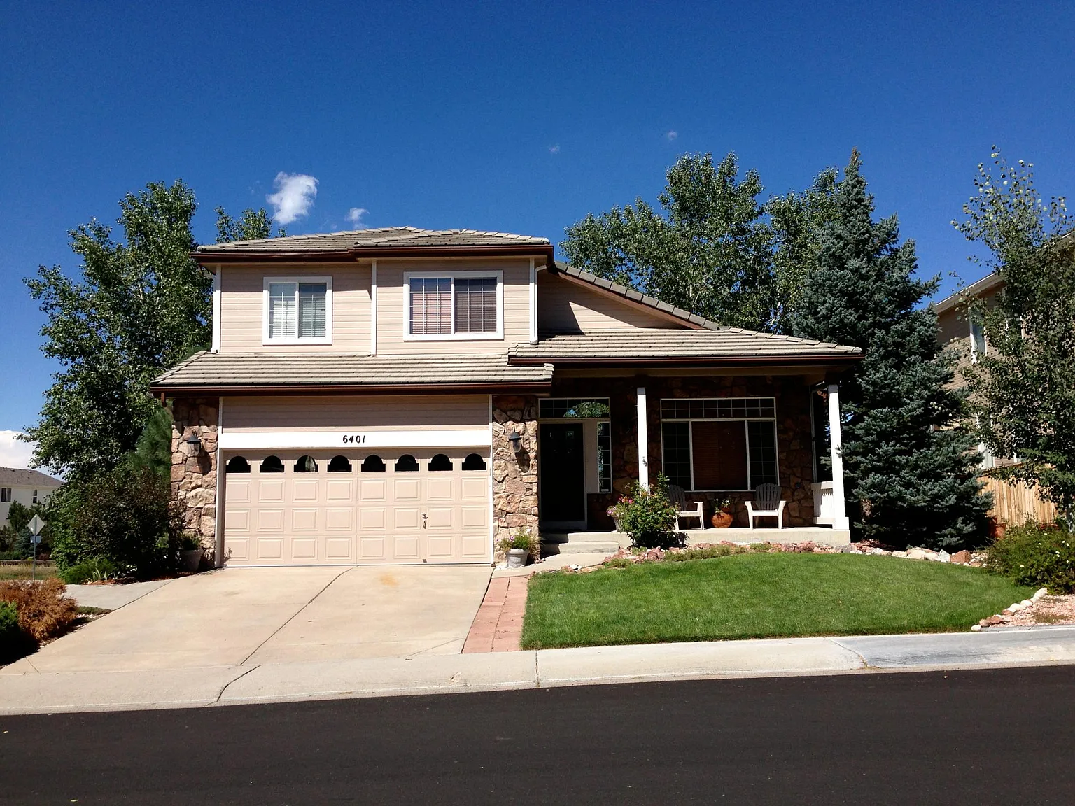 3 bed, 2300 sqft, $3,050 — Photo 1