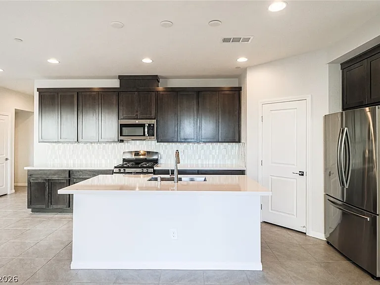 9220 Far Side Ave — Photo 26